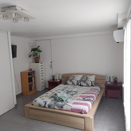 Studio 25 Le Pradet Exteriör bild